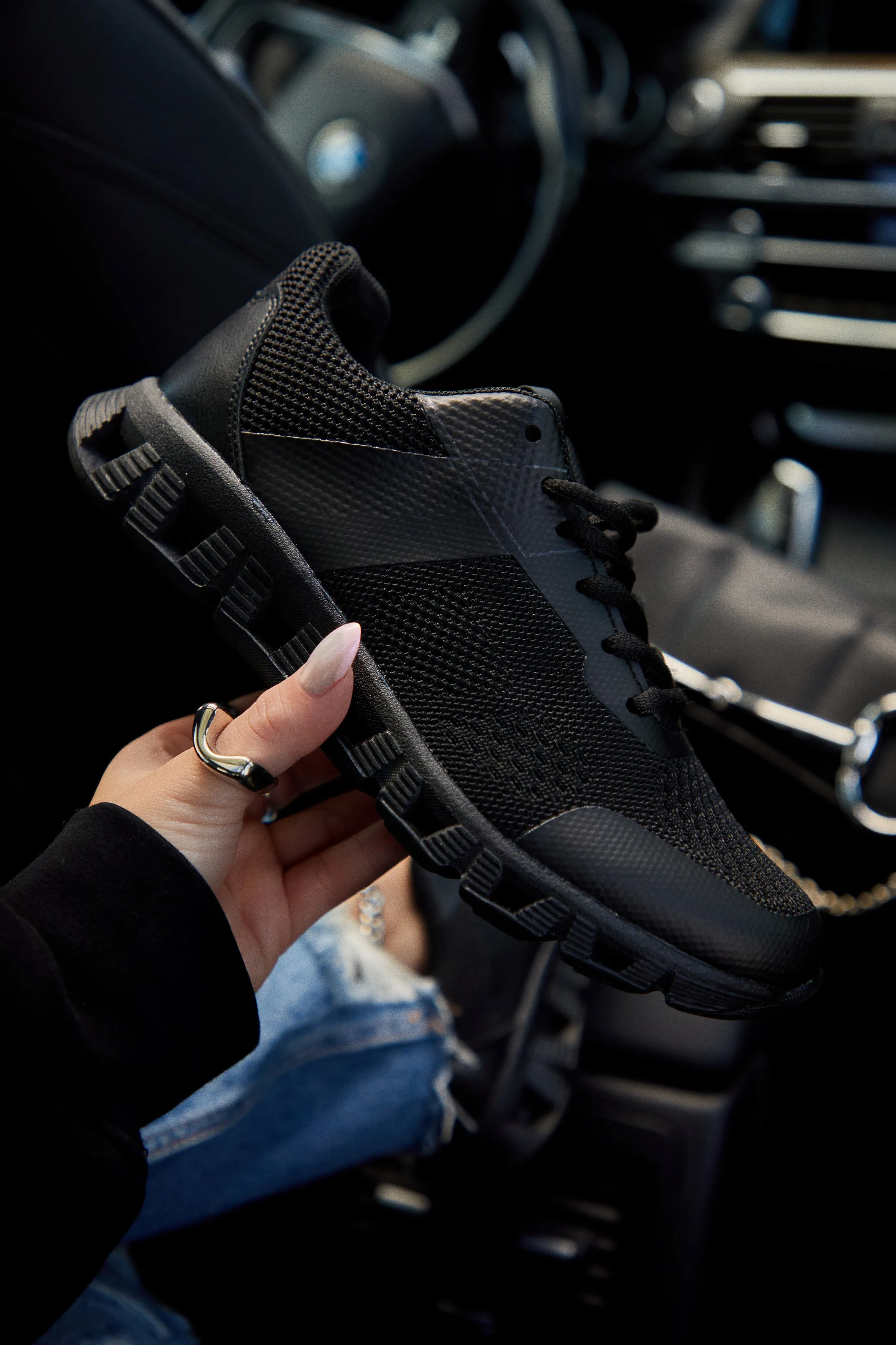 Jet Setter Lace Up Sneakers - Black